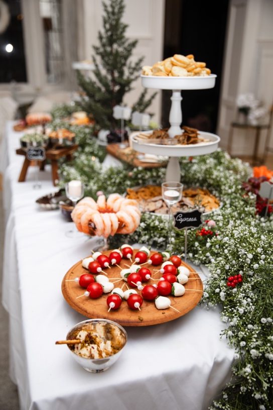 How to Throw the Perfect Cocktail Party (A Complete Guide from First Idea to Last Guest)